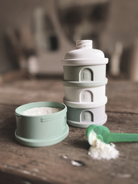 Béaba Doseur de lait en poudre 4 compartiments Cotton white/Sage green-Image 2